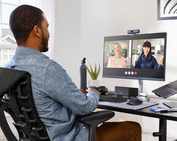 Веб-камера Logitech Brio 500, чёрный в Липецке