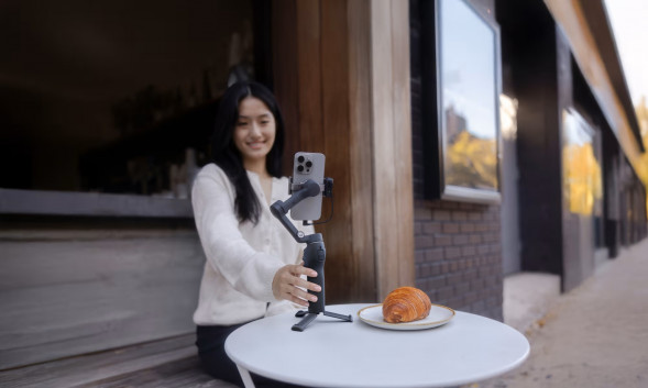 Электрический стабилизатор для смартфона DJI Osmo Mobile 7P в Липецке