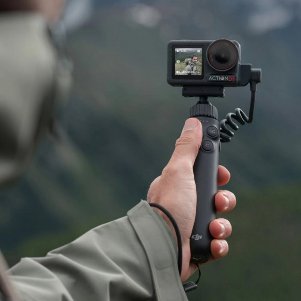 Многофункциональная зарядная ручка DJI Osmo Action в Липецке