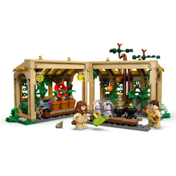 Конструктор LEGO Harry Potter 76445 Замок Хогвартс: Урок травологии в Липецке
