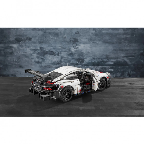Конструктор LEGO Technic 42096 Porsche 911 RSR в Липецке